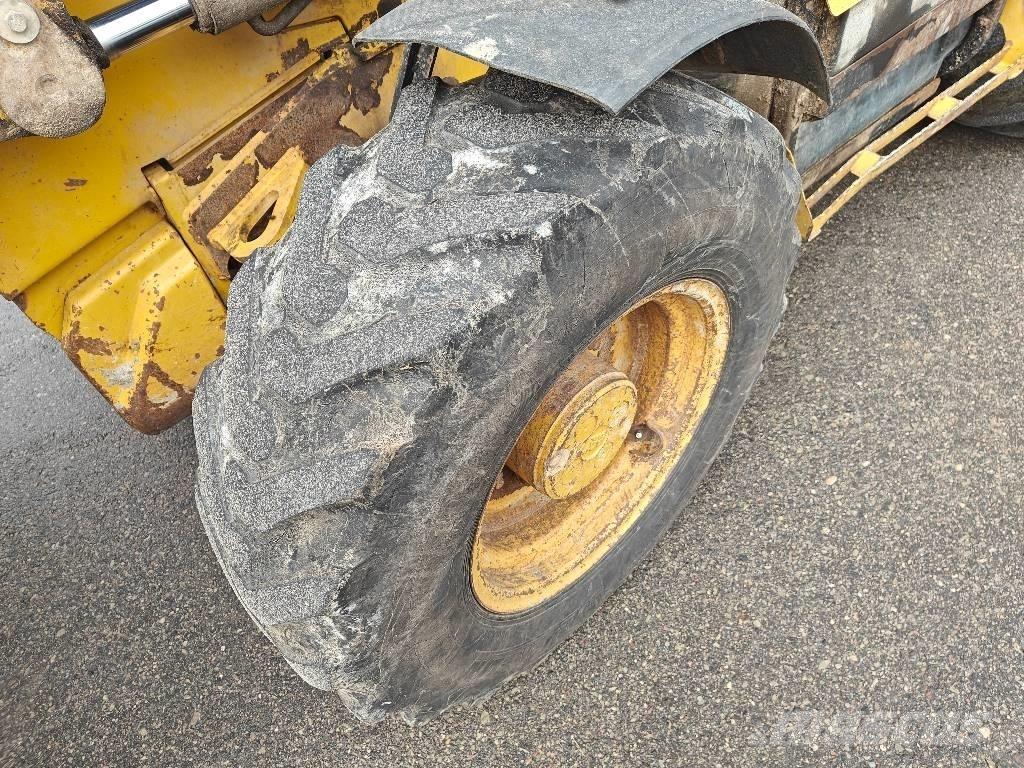 CAT 428 F バックホーローダー