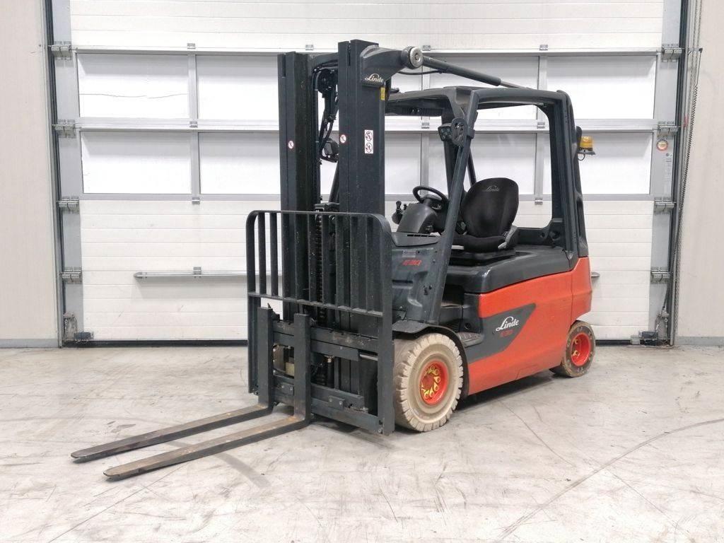 Linde E30L-01 バッテリーフォークリフト