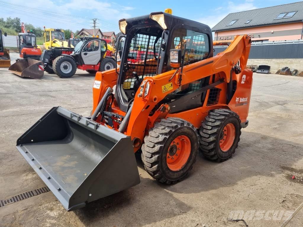 Bobcat S530 スキッドステアローダー