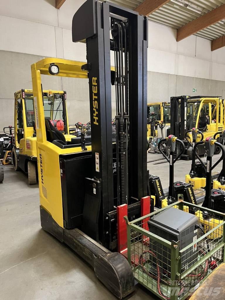 Hyster R1.4 リーチフォークリフト