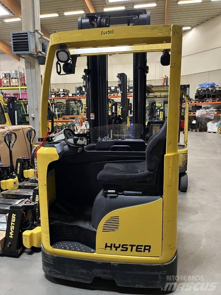 Hyster R1.4 リーチフォークリフト