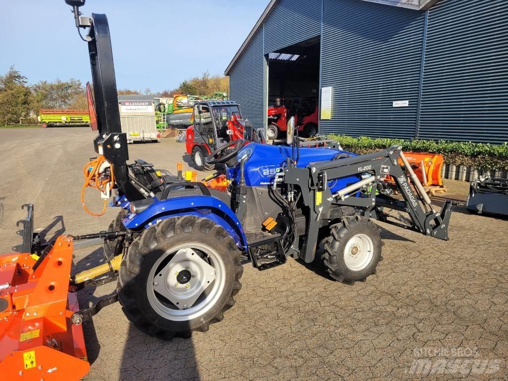 Farmtrac 25 G HST コンパクトトラクター