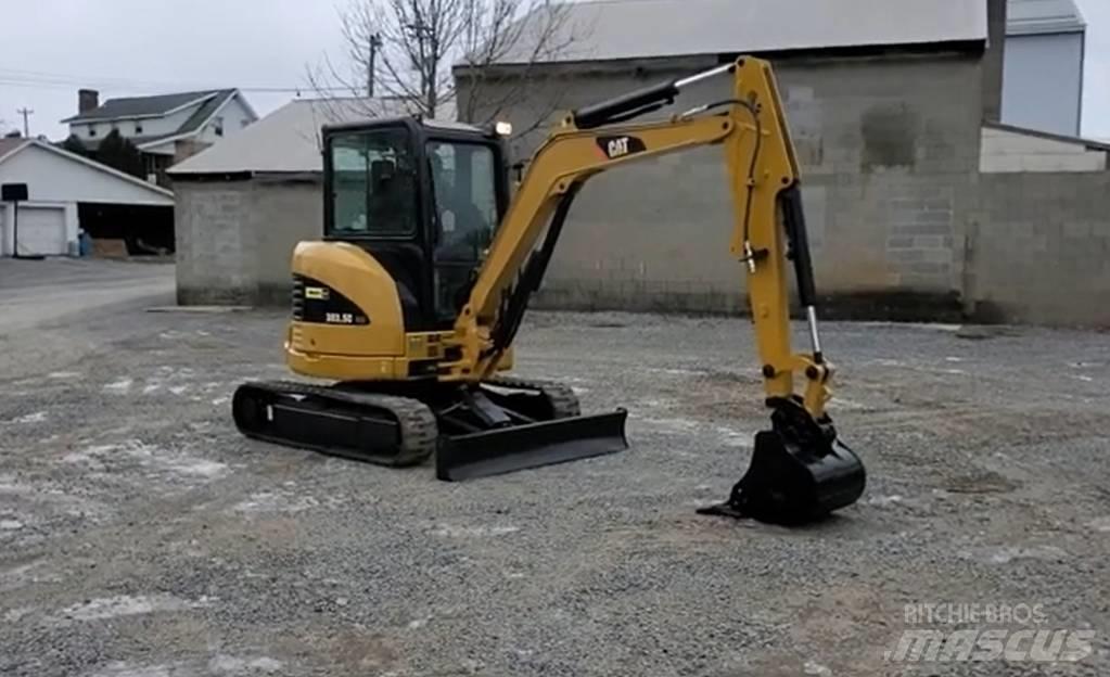 CAT 303.5 C CR ミニ油圧ショベル 7t以下（ミニユンボ・ミニディガー）