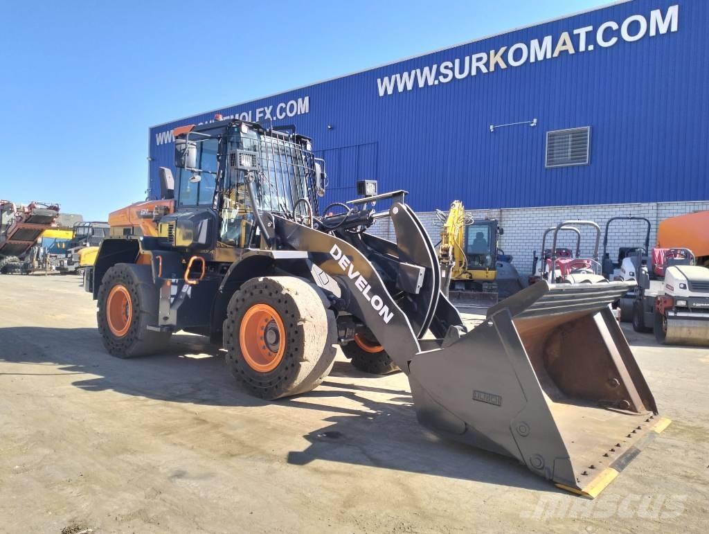 Develon DL 220-7 ホイールローダー・タイヤショベル