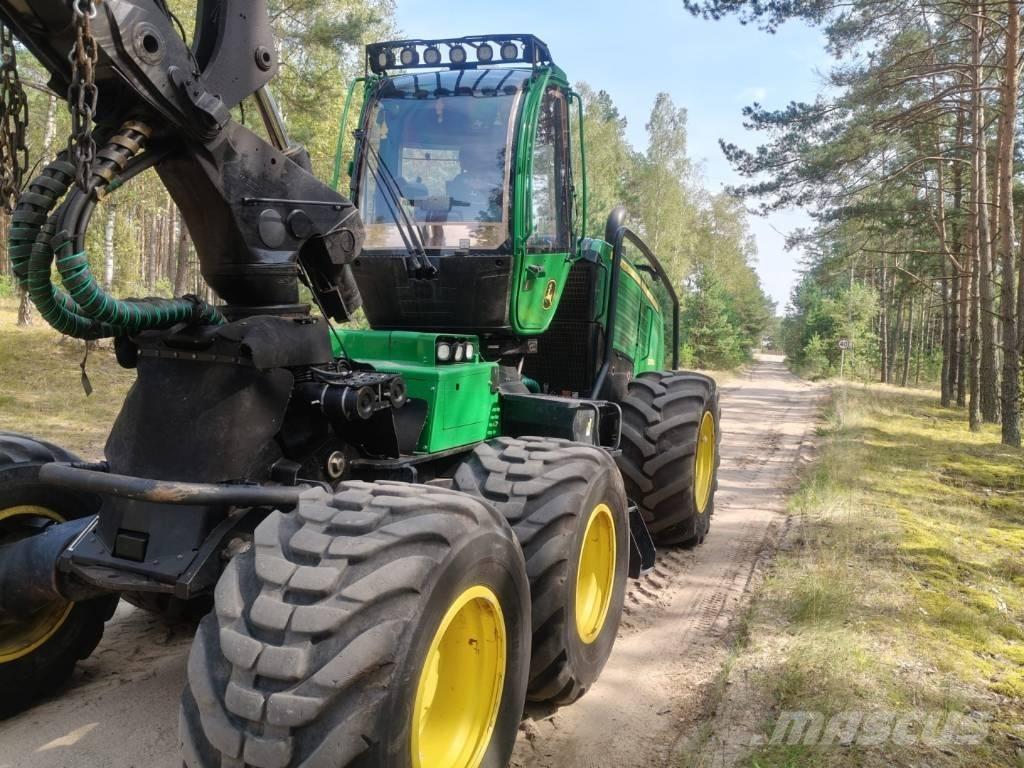 John Deere 1270 G ハーベスター