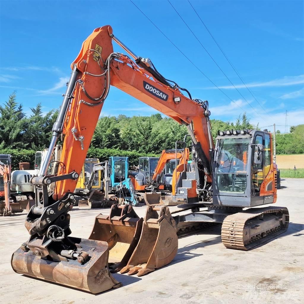 Doosan DX 140 LCR-5 大型油圧ショベル12t以上（パワーショベル・ユンボ）