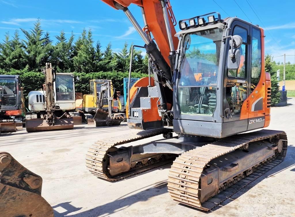Doosan DX 140 LCR-5 大型油圧ショベル12t以上（パワーショベル・ユンボ）
