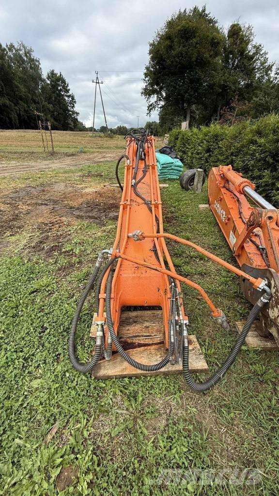 Doosan DX 225 大型油圧ショベル12t以上（パワーショベル・ユンボ）