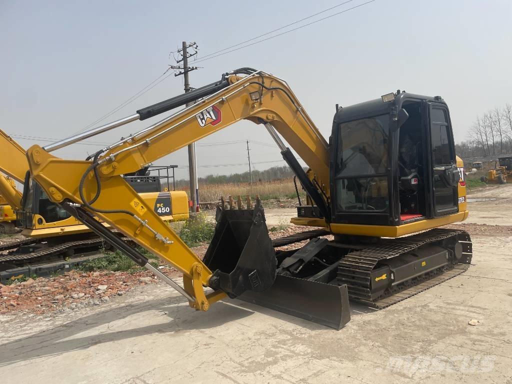 CAT 307E2 中型油圧ショベル 7ｔ-12ｔ（ユンボ・パワーショベル・バックホー）