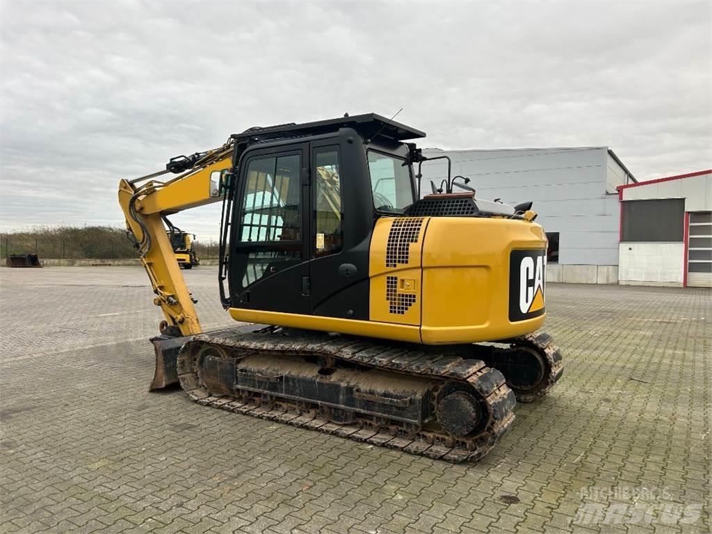 CAT 311 F L RR ホイール式油圧ショベル（パワーショベル・ユンボ・バックホー）