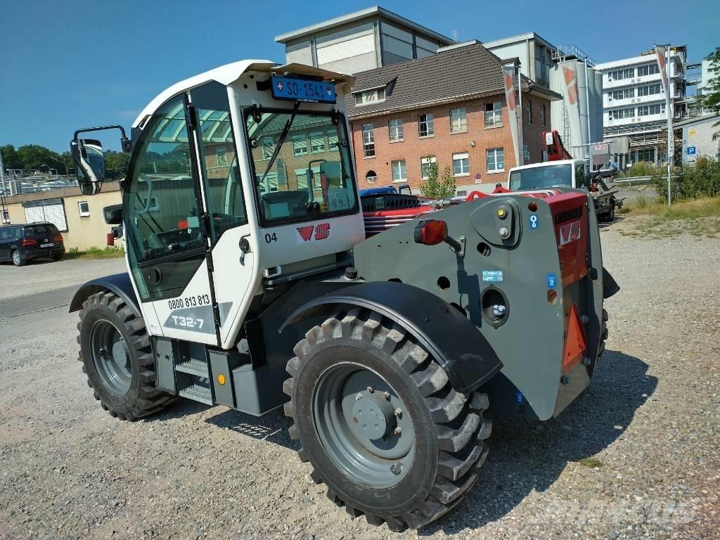 Liebherr T 32-7 テレスコーピックハンドラー
