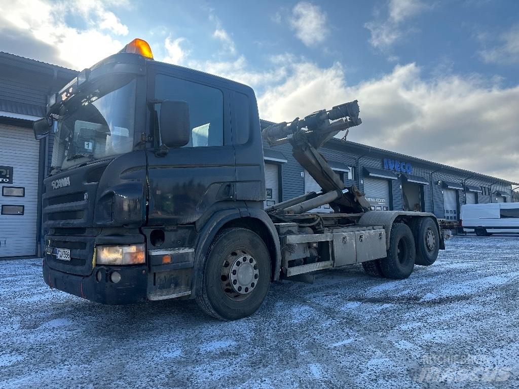 Scania P420 6x2*4 アームロール