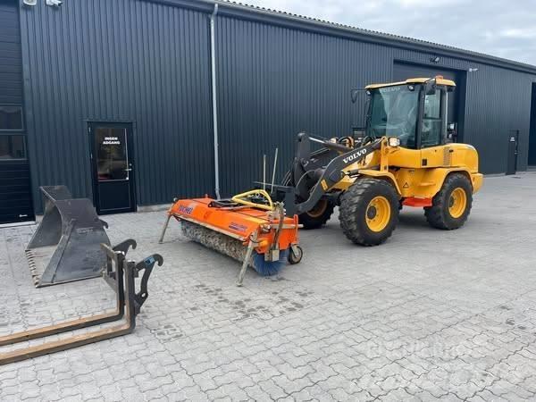 Volvo L 30 G ホイールローダー・タイヤショベル