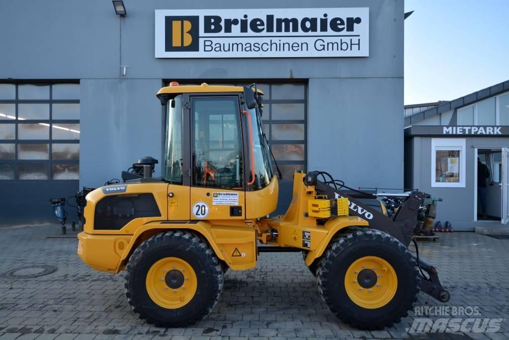 Volvo L 30 H ホイールローダー・タイヤショベル