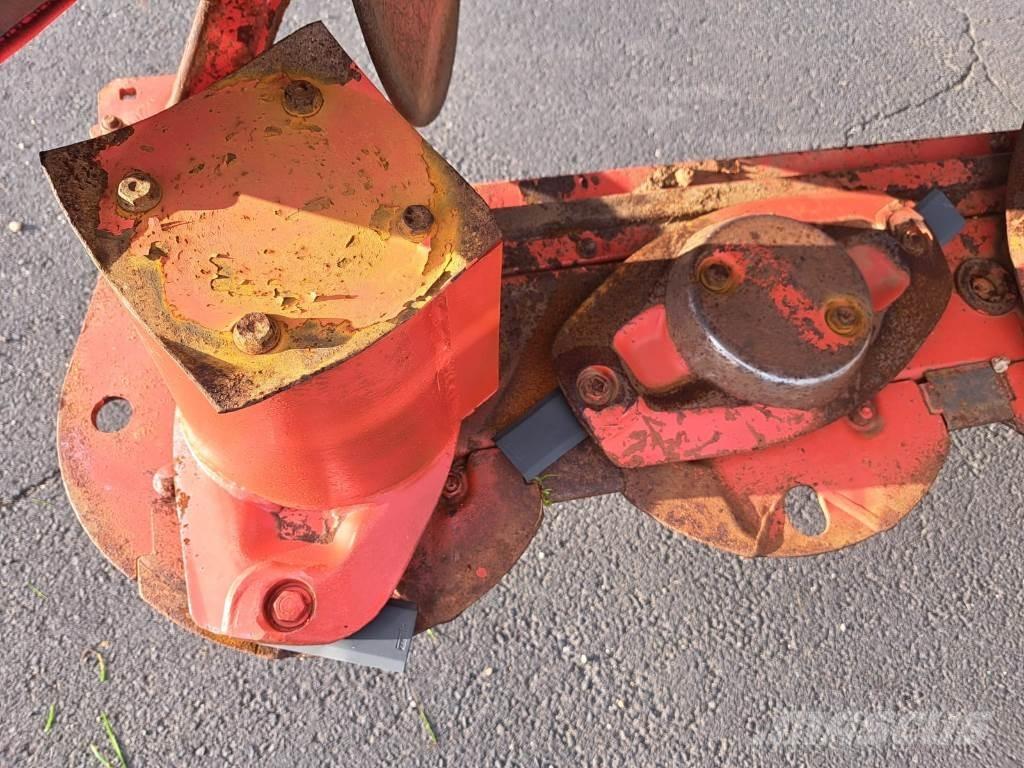Kuhn GMD310FF 芝刈り機