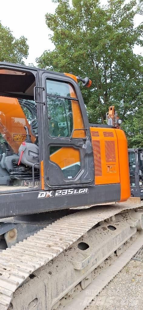 Doosan DX 235 LCR-7 大型油圧ショベル12t以上（パワーショベル・ユンボ）