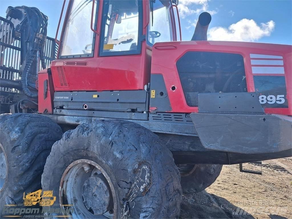 Komatsu 895 ハーベスター