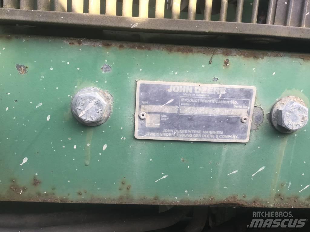 John Deere 3050 4WD トラクター