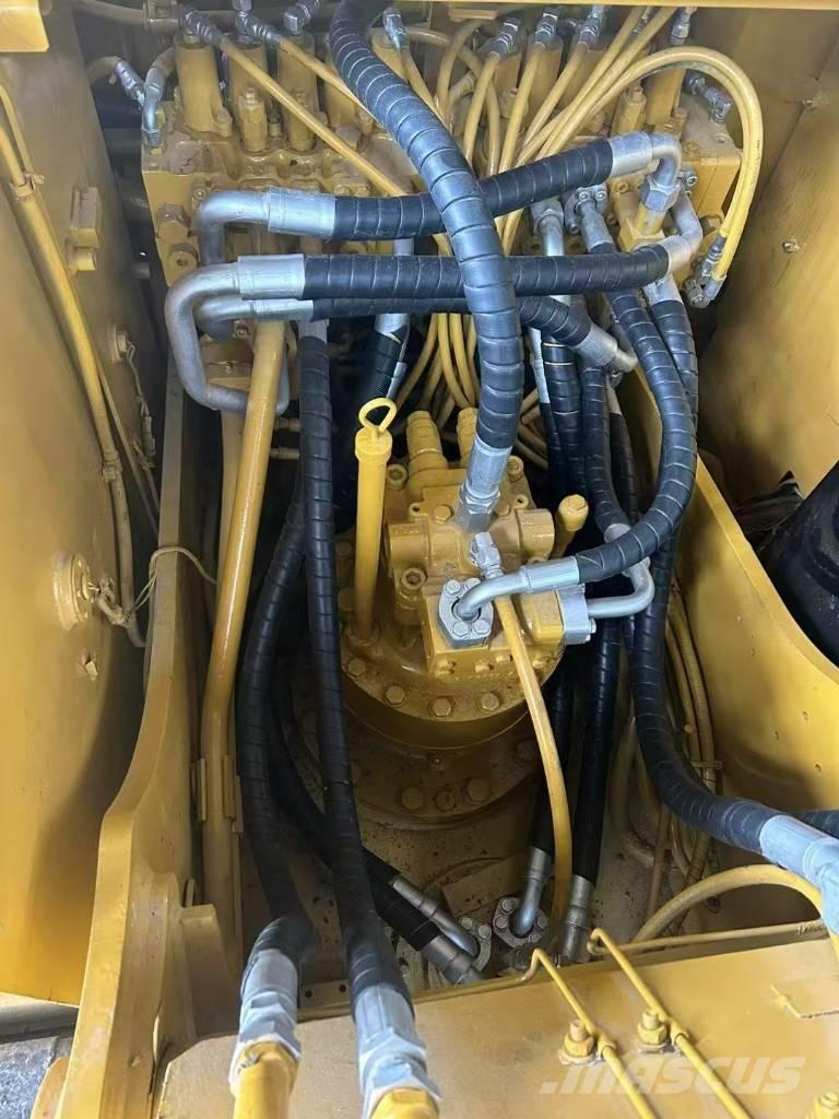 CAT 320 D2 大型油圧ショベル12t以上（パワーショベル・ユンボ）