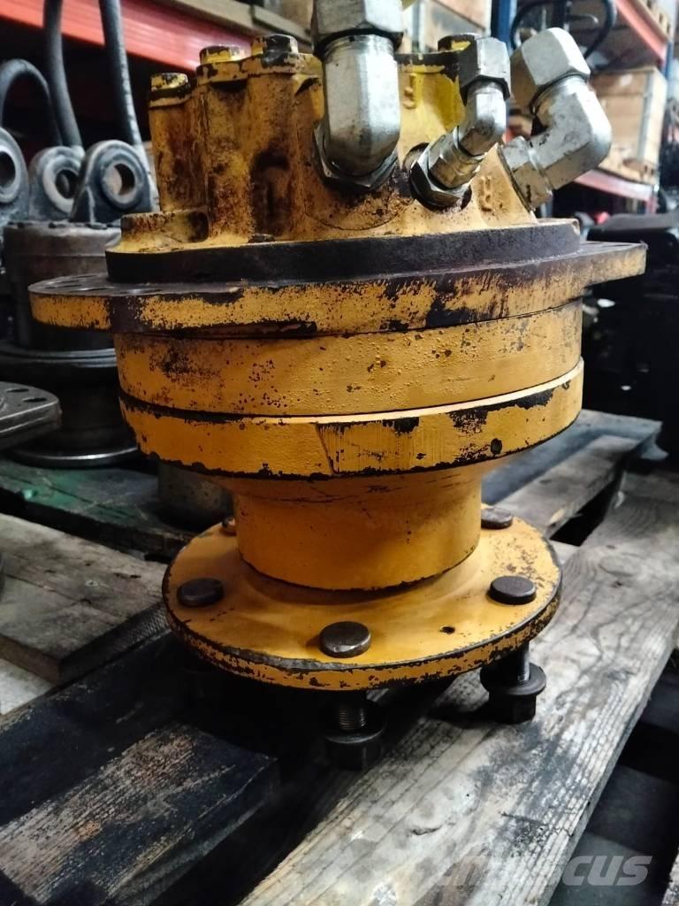 Poclain 800 cc エンジン