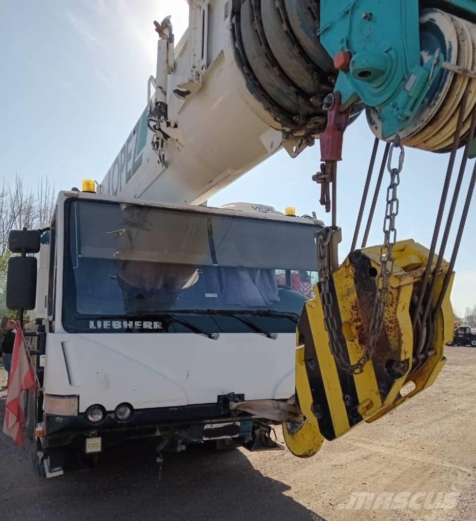 Liebherr LTM 1060-2 オールテレーンクレーン