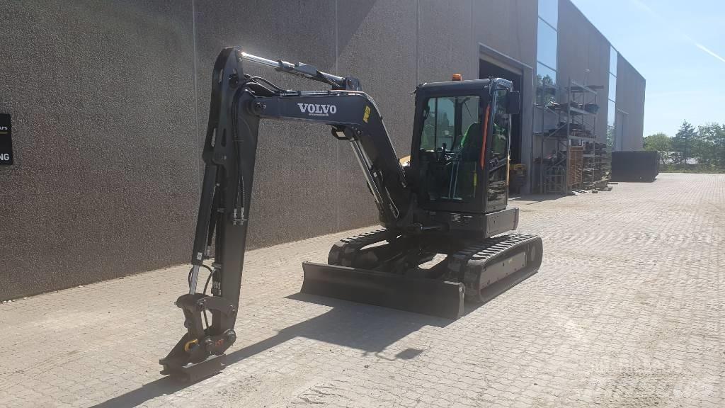 Volvo ECR 50 F 大型油圧ショベル12t以上（パワーショベル・ユンボ）