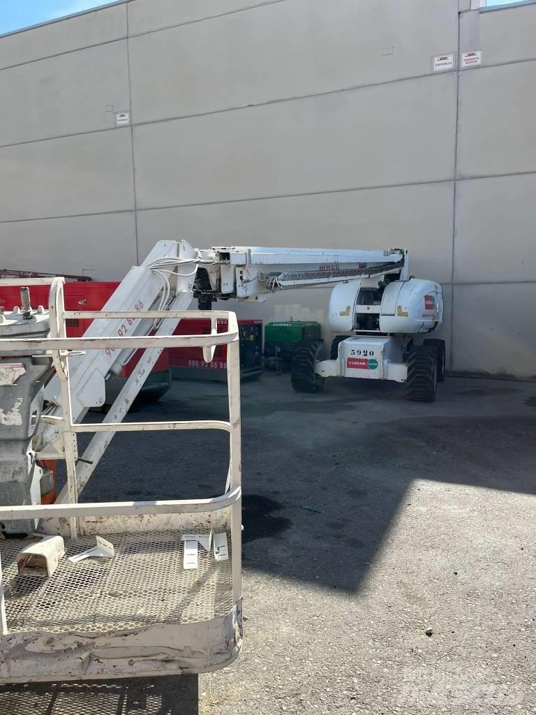 JLG 860 SJ ブームリフト　直伸型
