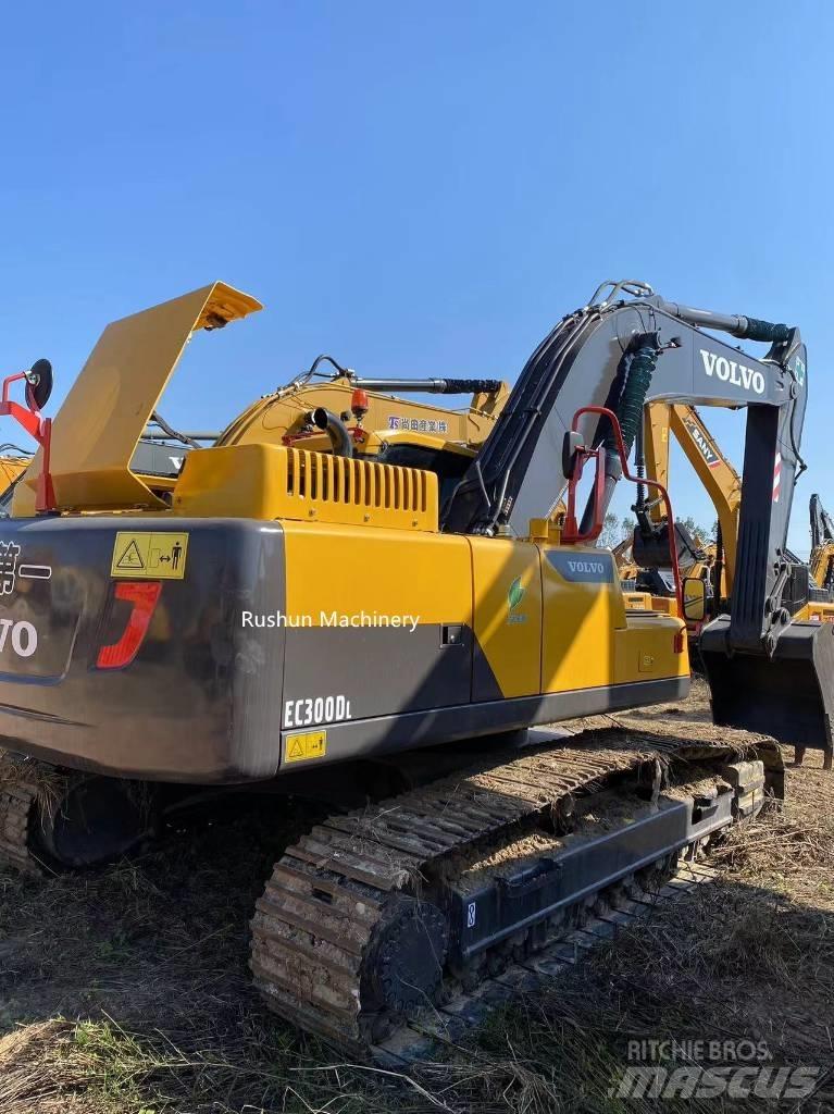 Volvo EC 300 D L 大型油圧ショベル12t以上（パワーショベル・ユンボ）