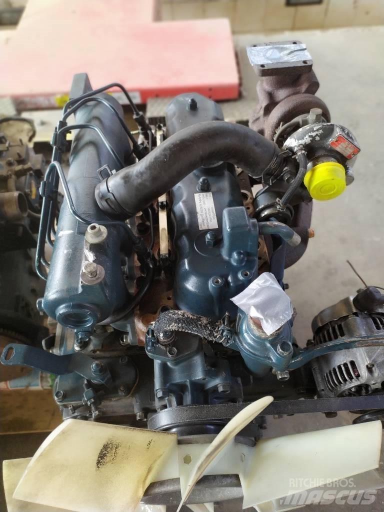 Kubota V 2003 T エンジン