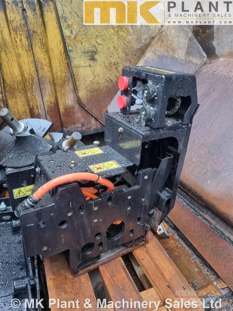 CAT AP 500 F アスファルトフィニッシャ