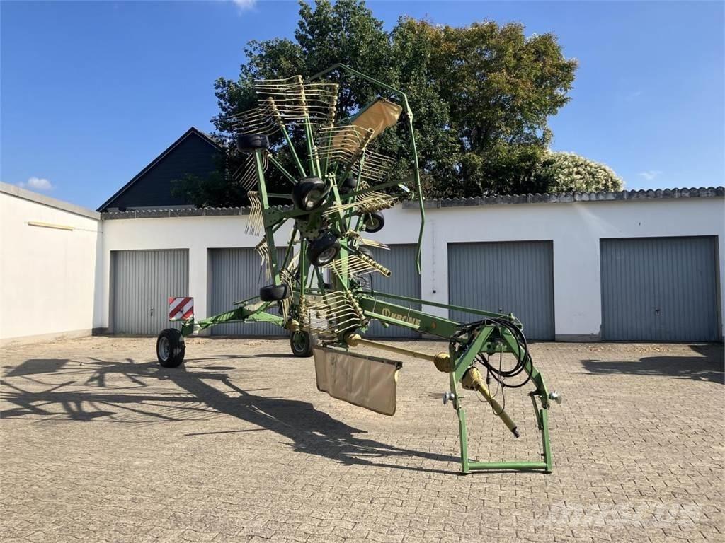Krone SWADRO 810 ウィンドローア/レーキ