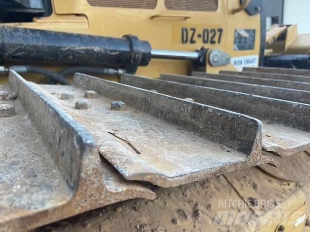 CAT D 5 K 2 LGP ブルドーザー