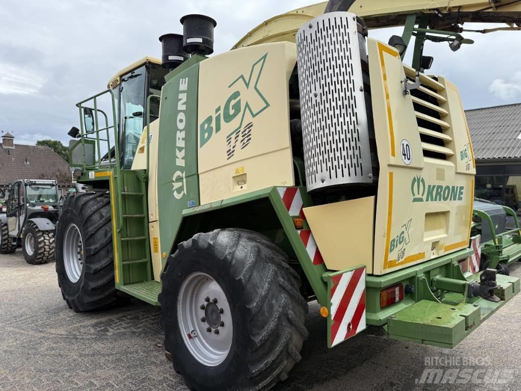 Krone Big X V8 自走式フォレージハーベスター