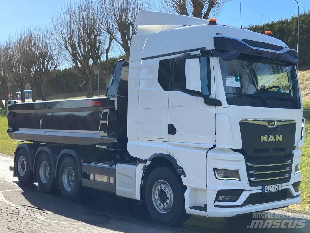 MAN TGX 35.520 ダンプ