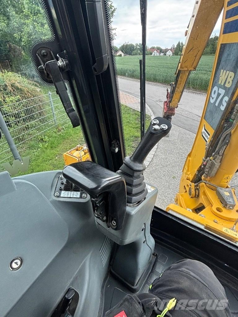 Komatsu WB 97 S バックホーローダー