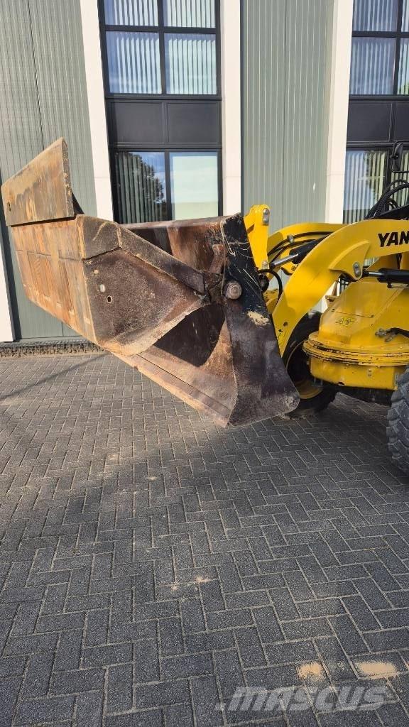 Yanmar V70s ホイールローダー・タイヤショベル