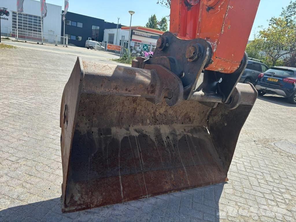 Hitachi ZX 170 W-3 ホイール式油圧ショベル（パワーショベル・ユンボ・バックホー）