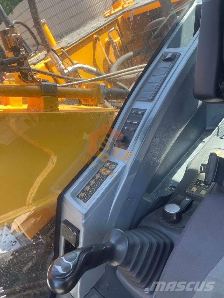 Hyundai 210W-9 ホイール式油圧ショベル（パワーショベル・ユンボ・バックホー）