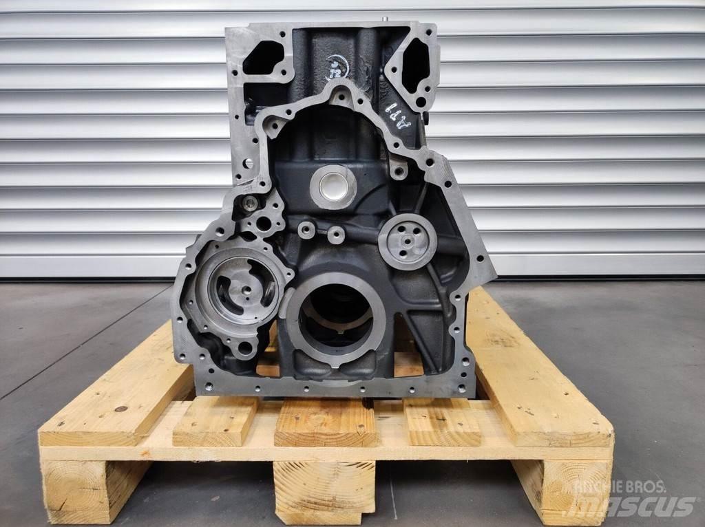 MAN D2676 Euro 6 エンジン