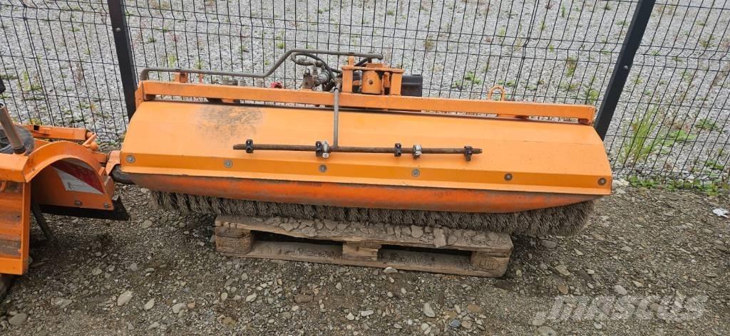 Multicar M 26 4X4 ダンプ
