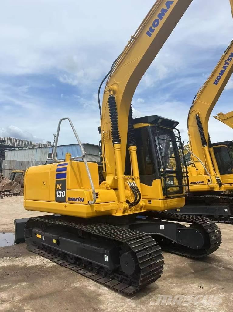 Komatsu PC 130-7 中型油圧ショベル 7ｔ-12ｔ（ユンボ・パワーショベル・バックホー）