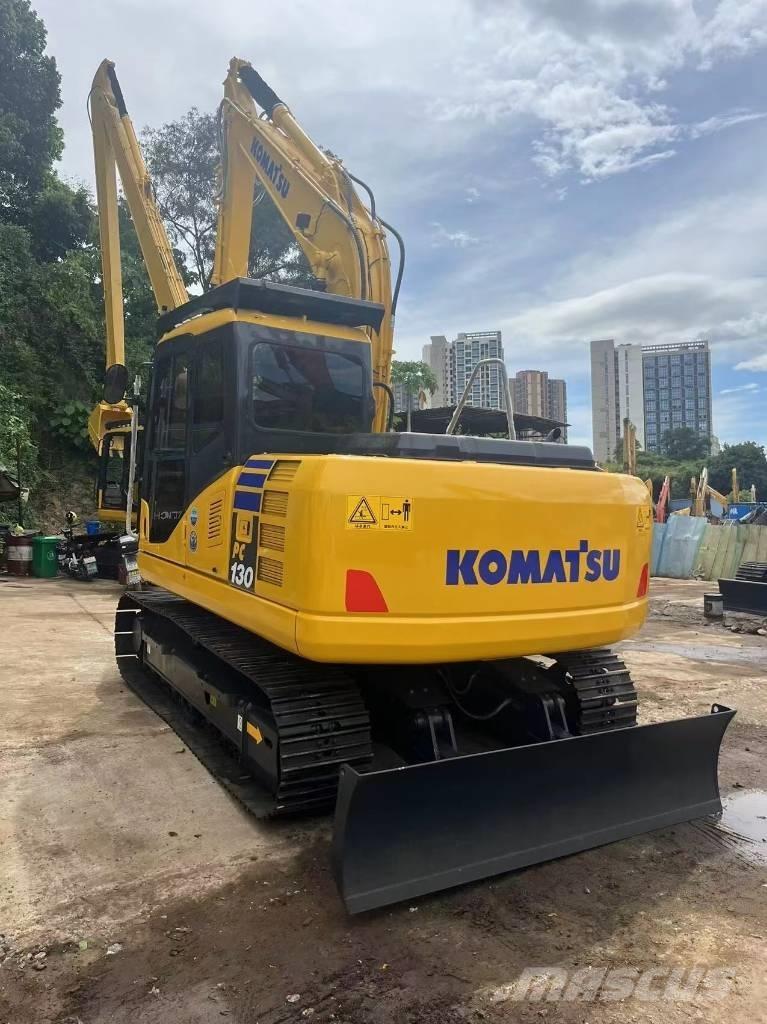 Komatsu PC 130-7 中型油圧ショベル 7ｔ-12ｔ（ユンボ・パワーショベル・バックホー）