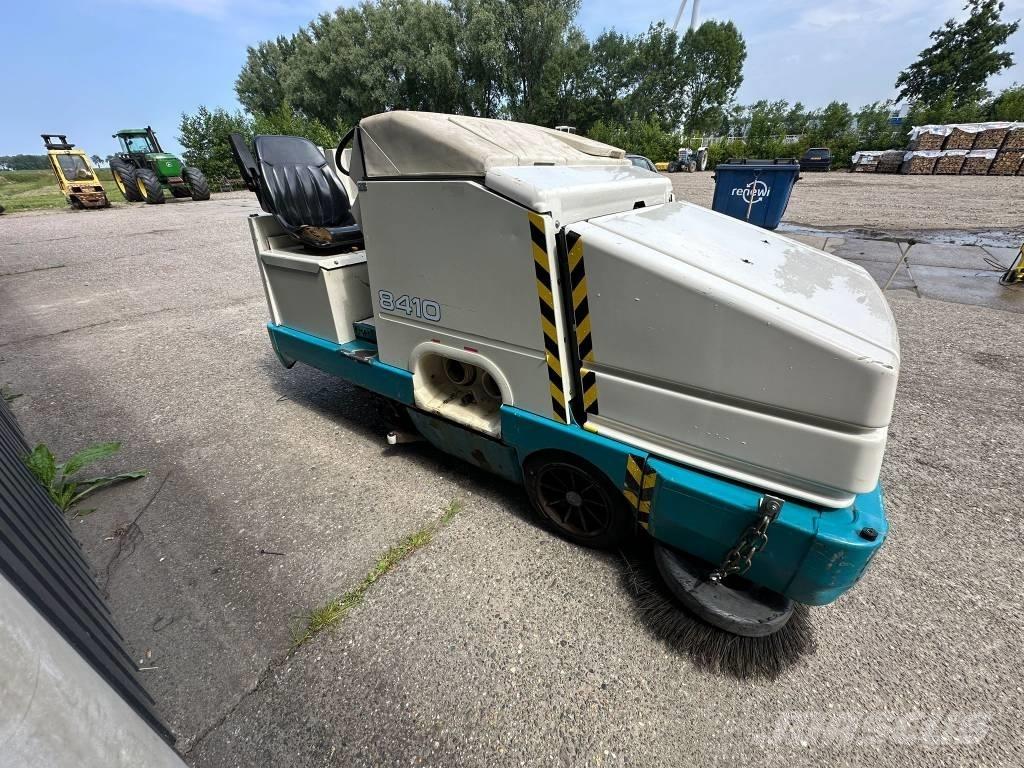 Tennant 8410 路面清掃機