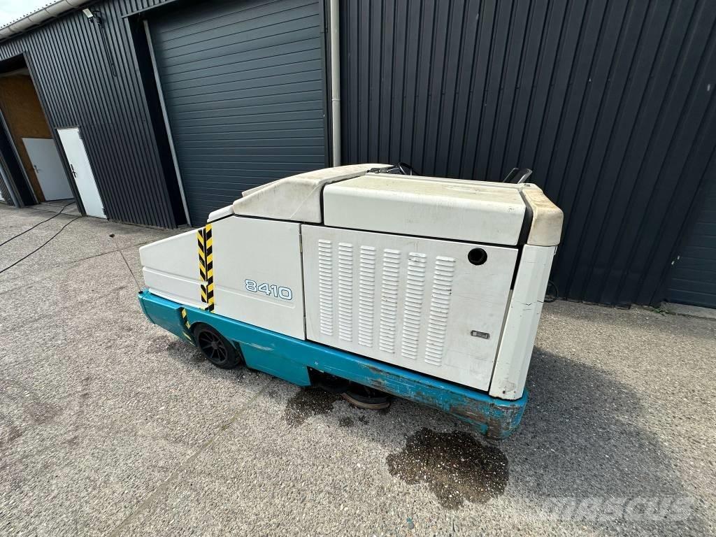 Tennant 8410 路面清掃機