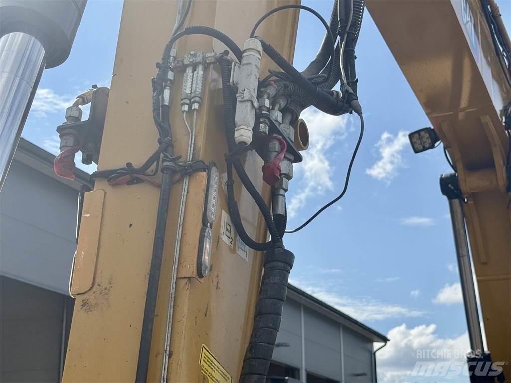 CAT 310 中型油圧ショベル 7ｔ-12ｔ（ユンボ・パワーショベル・バックホー）