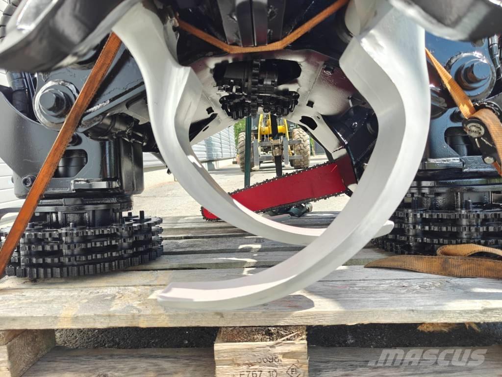 Komatsu C 93 ハーベスタヘッド