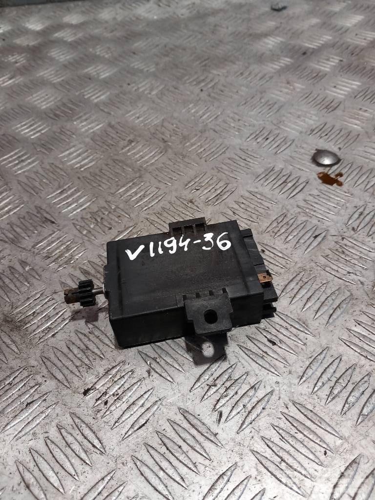 Volvo FH 12  3090297 電子機器