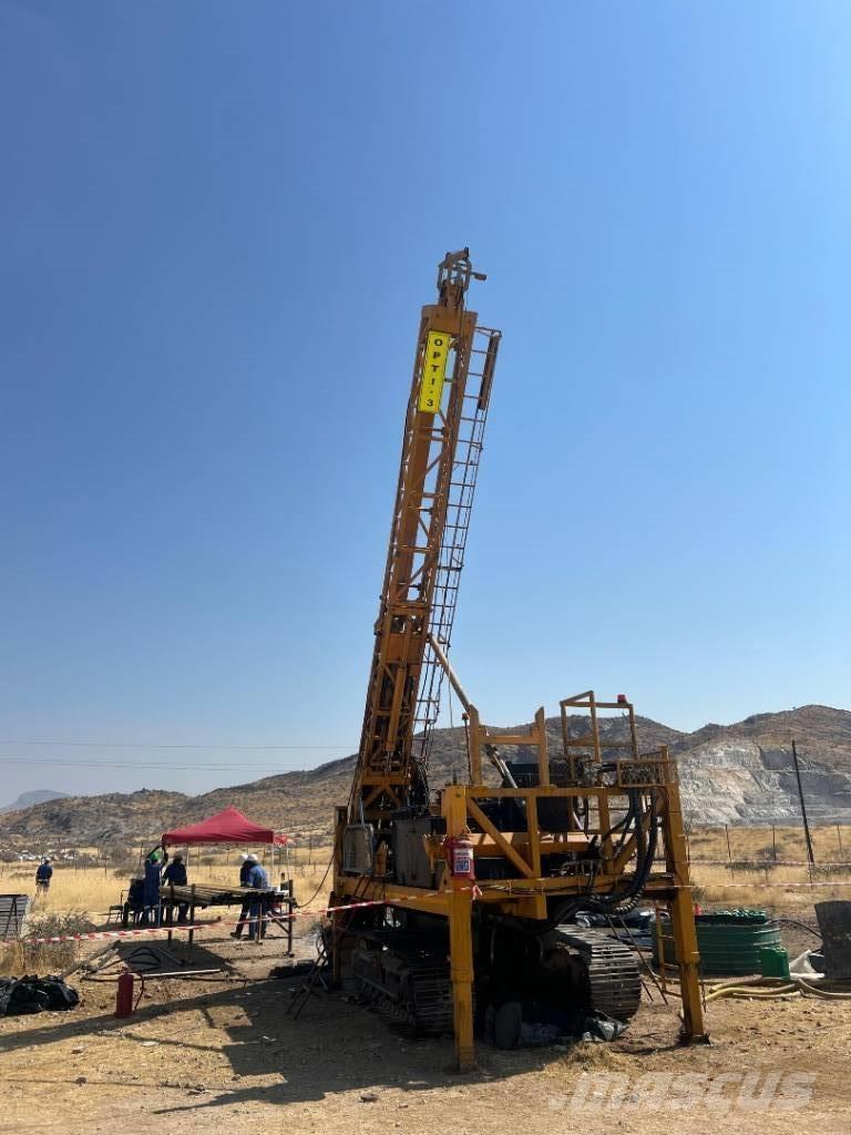 Sandvik DE710 サーフェイスドリルリグ
