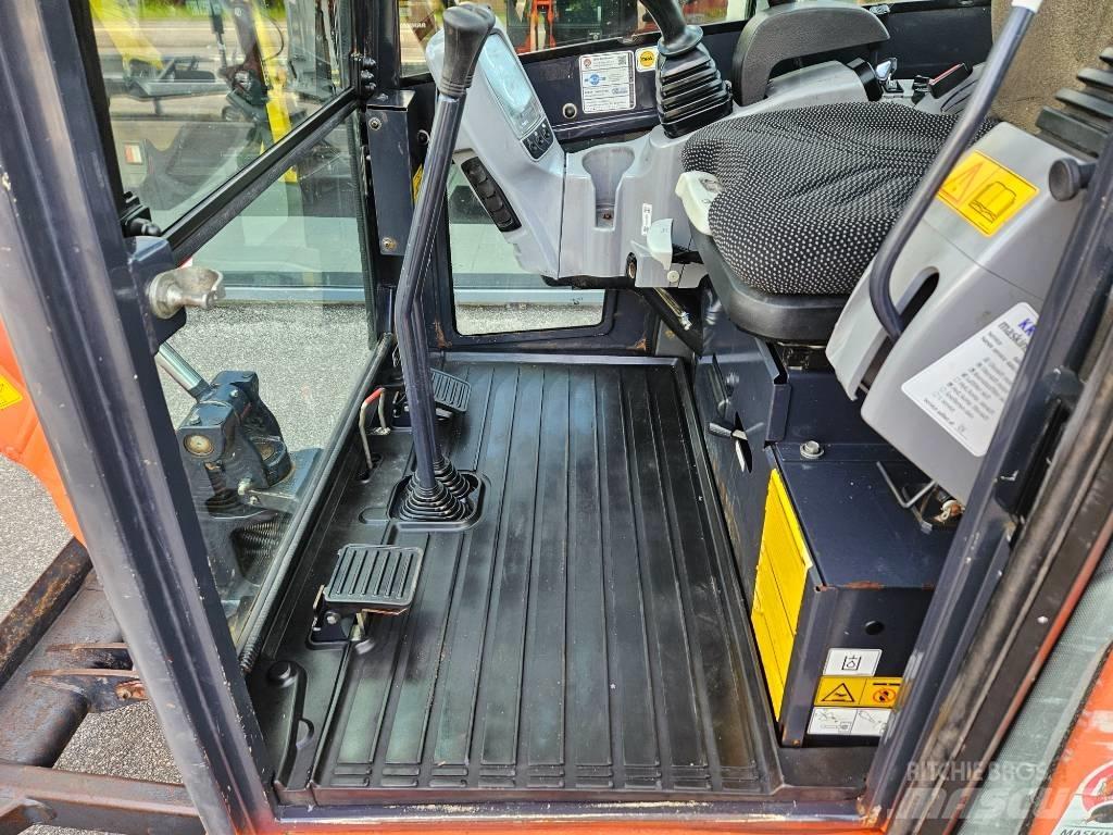 Kubota KX 019-4 ミニ油圧ショベル 7t以下（ミニユンボ・ミニディガー）