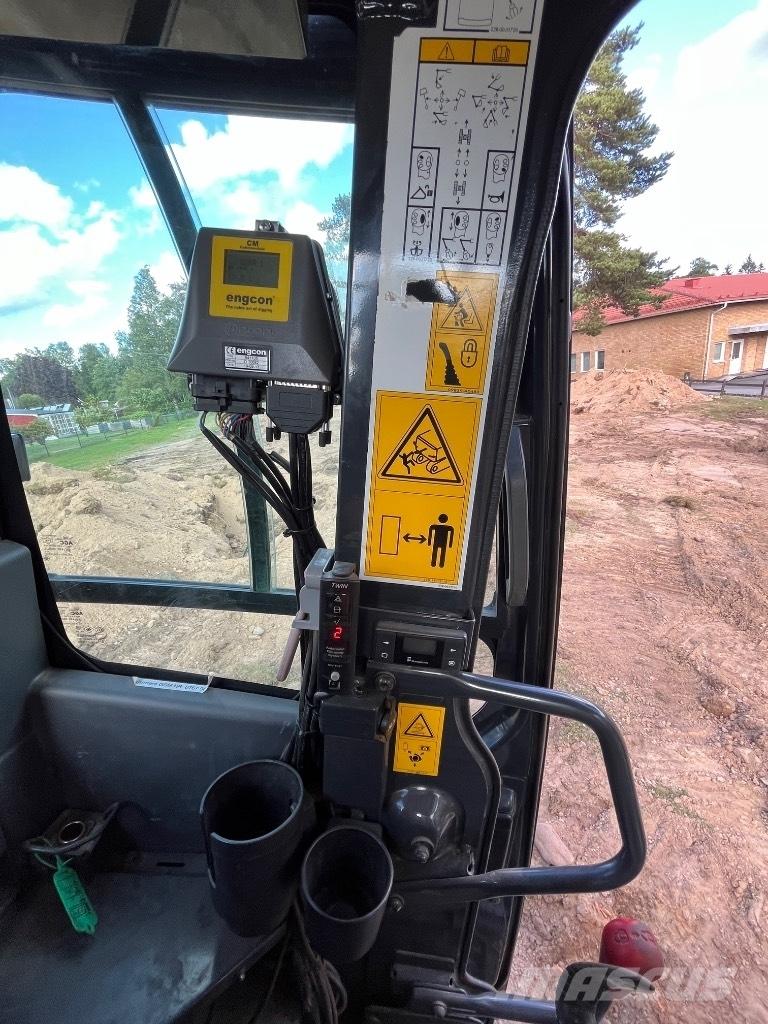 Komatsu PC138US-11 大型油圧ショベル12t以上（パワーショベル・ユンボ）